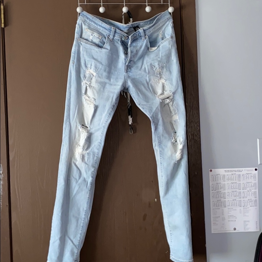 Ripped jeans for men